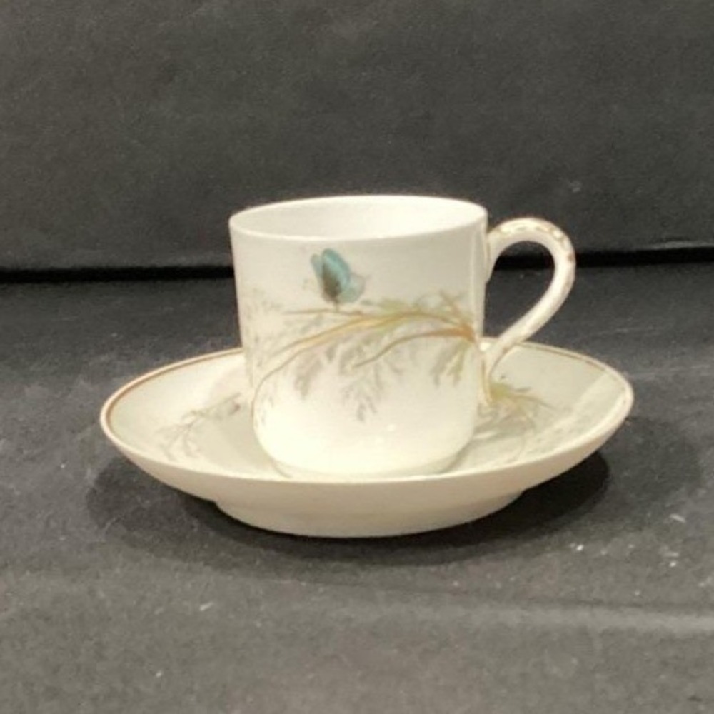 Haviland Limoges Meadow Visitors Teacup & Saucer, Two Piece Set Butterfly Design - Picture 13 of 17